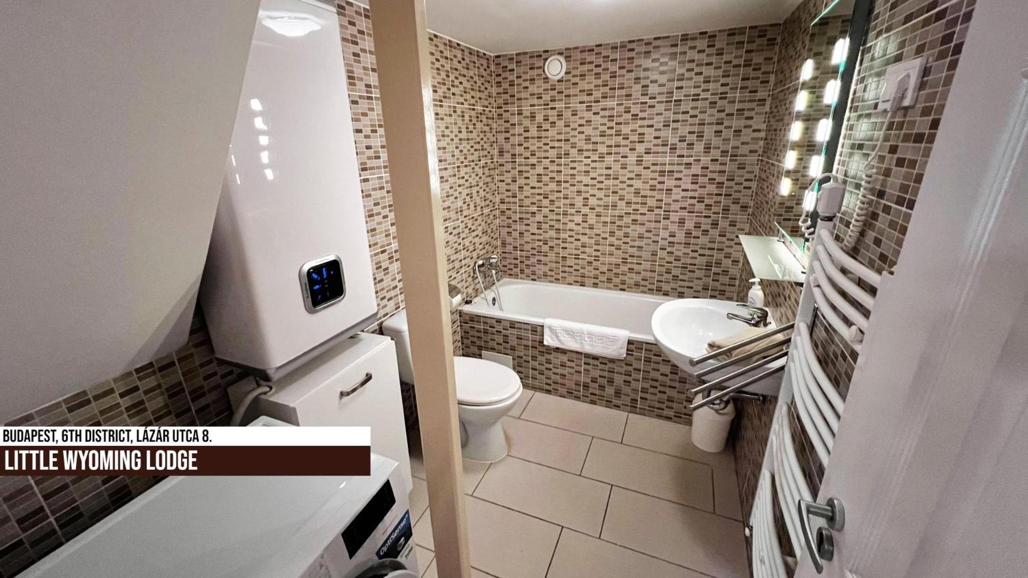 Little Americas Wyoming Lodge Apartment Budapest Extérieur photo